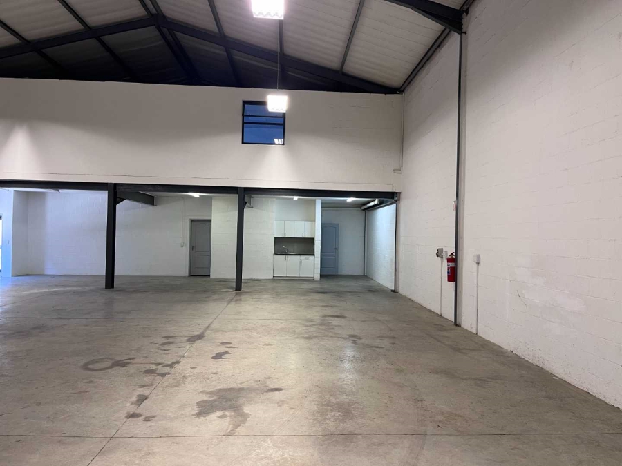 To Let commercial Property for Rent in Rivergate Western Cape